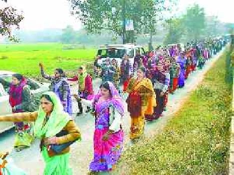 rojgar sewak protesed for regular service